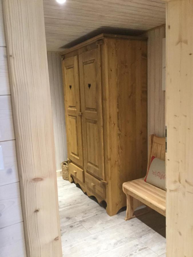 La Ferme De La-Haut B&B Le Haut-du-Them 외부 사진